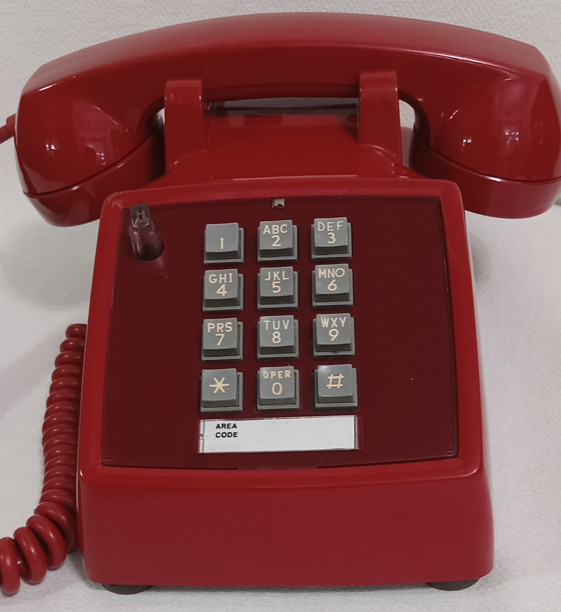 べ*ん様 Western Electric ウエスタンエレクトリック電話 Red 2500 telephone is made by Western Electric and has a volume