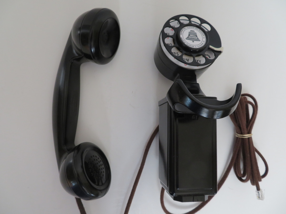 Western Electric spacesaver telephone,