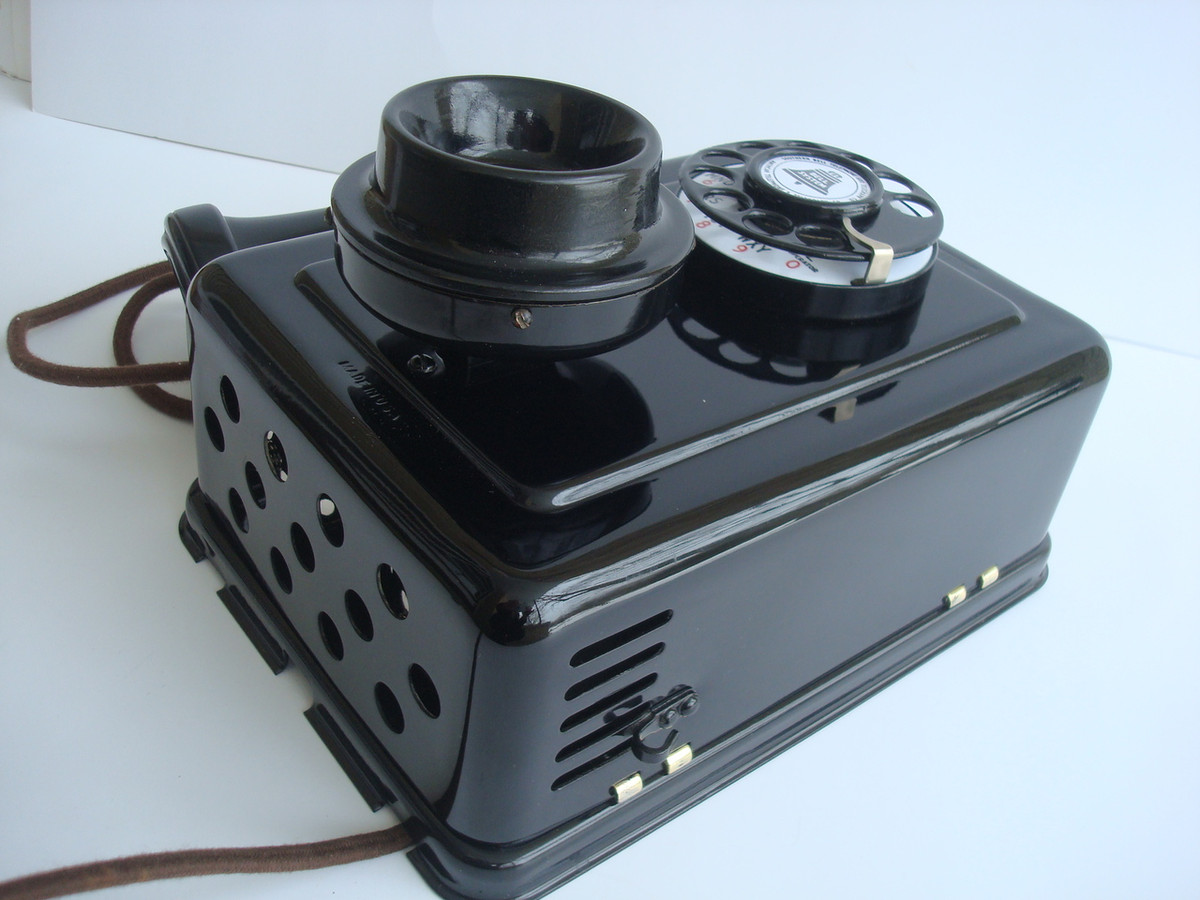 Antique Telephone, Western Electric 653A wall telephone . This
