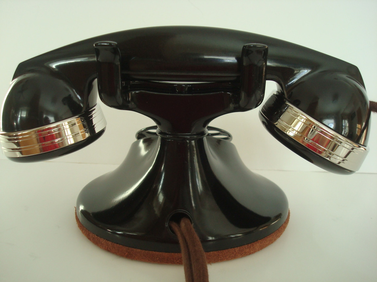 Western Electric 202 with Chrome banded F1 handset - Old Phone