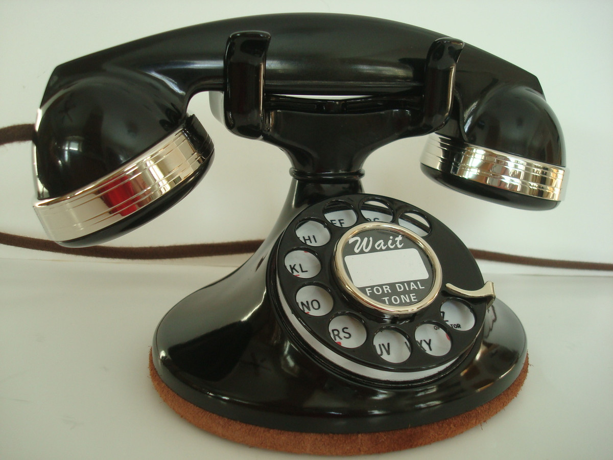 Western Electric 202 with Chrome banded F1 handset - Old Phone