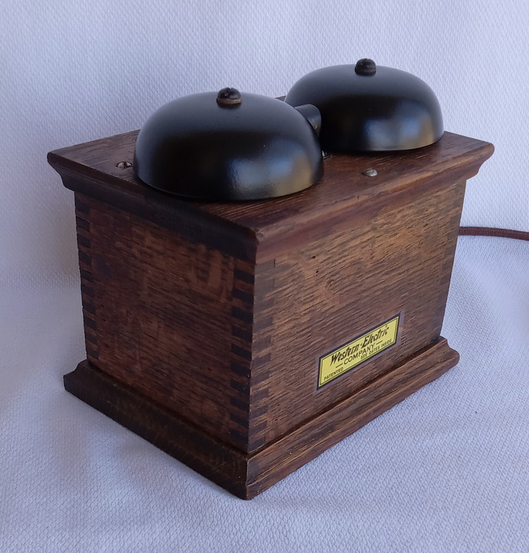 Western Electric Oak ringer 127F   w/ capacitor 