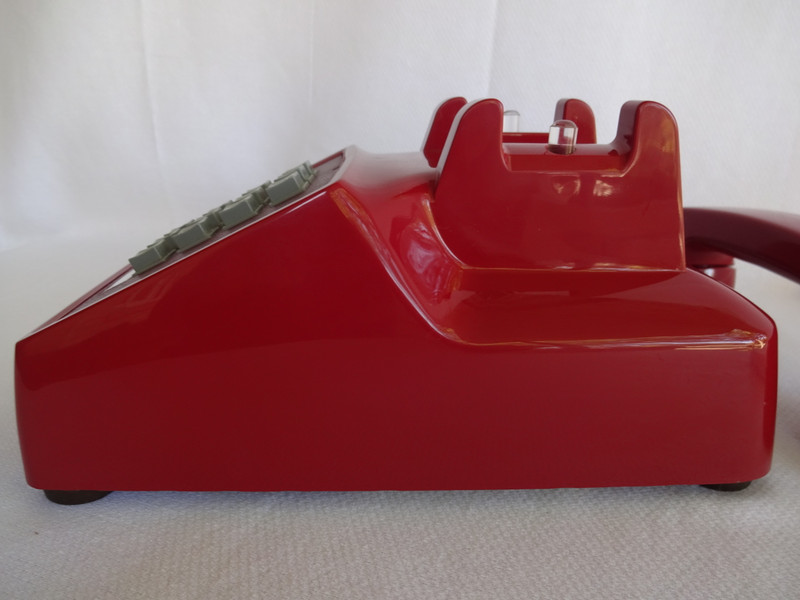   Western Electric telephone Red 2500 touch tone beauty Works  