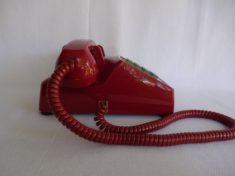   Western Electric telephone Red 2500 touch tone beauty Works  