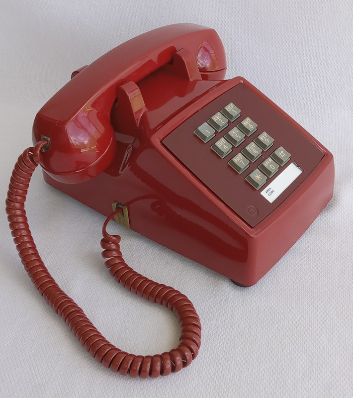   Western Electric telephone Red 2500 touch tone beauty Works  