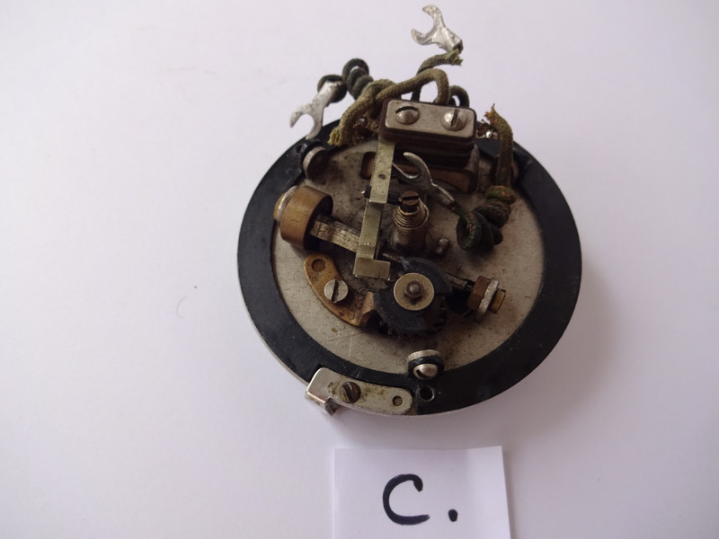 Mercedes dial with Chrome finger wheel 