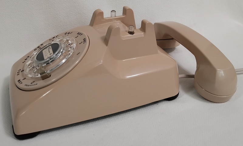 Western Electric 500 desk phone Rose Beige WE 1959  "MOhawk 4"