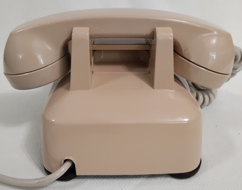 Western Electric 500 desk phone Rose Beige WE 1959  "MOhawk 4"