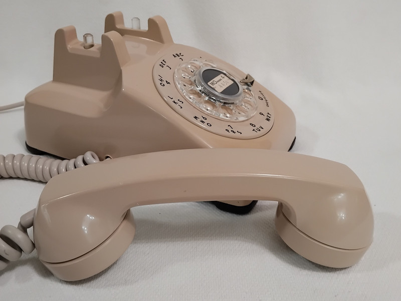 Western Electric 500 desk phone Rose Beige WE 1959  "MOhawk 4"