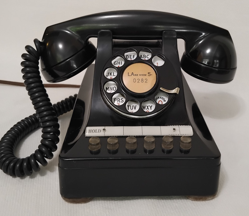 Multi line 302 telephone  464GG