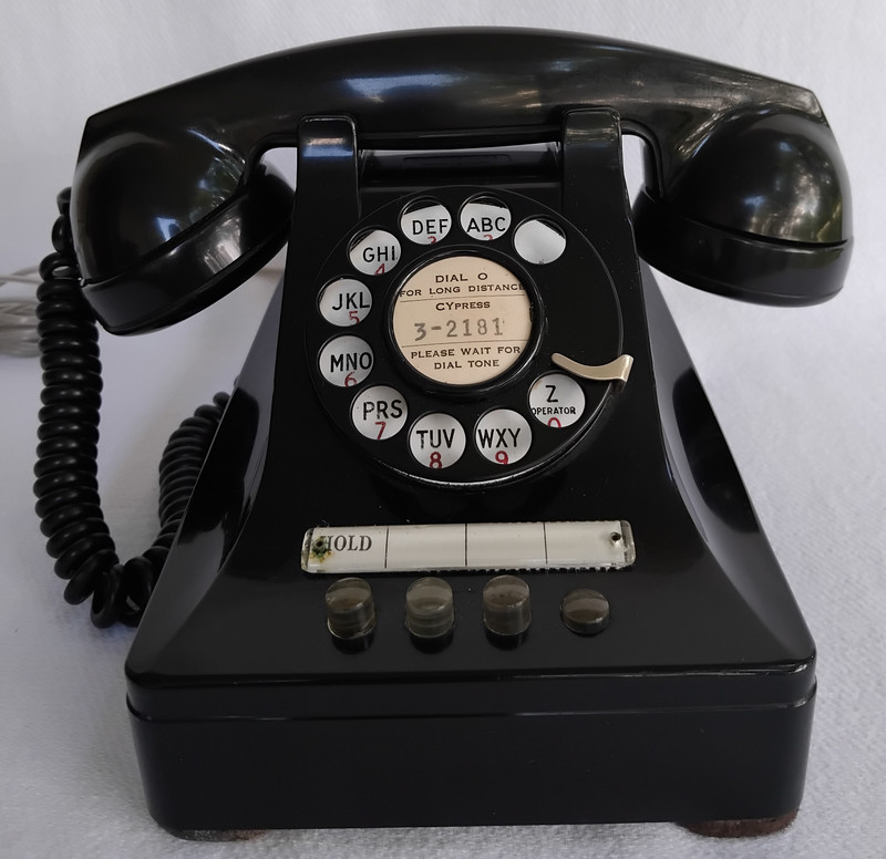 302 Multi line telephone EG 444