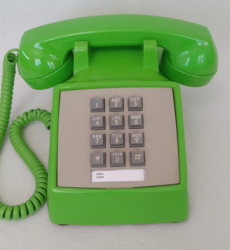  Stromberg Carlson 2500 touch tone desk telephone Lime Green 