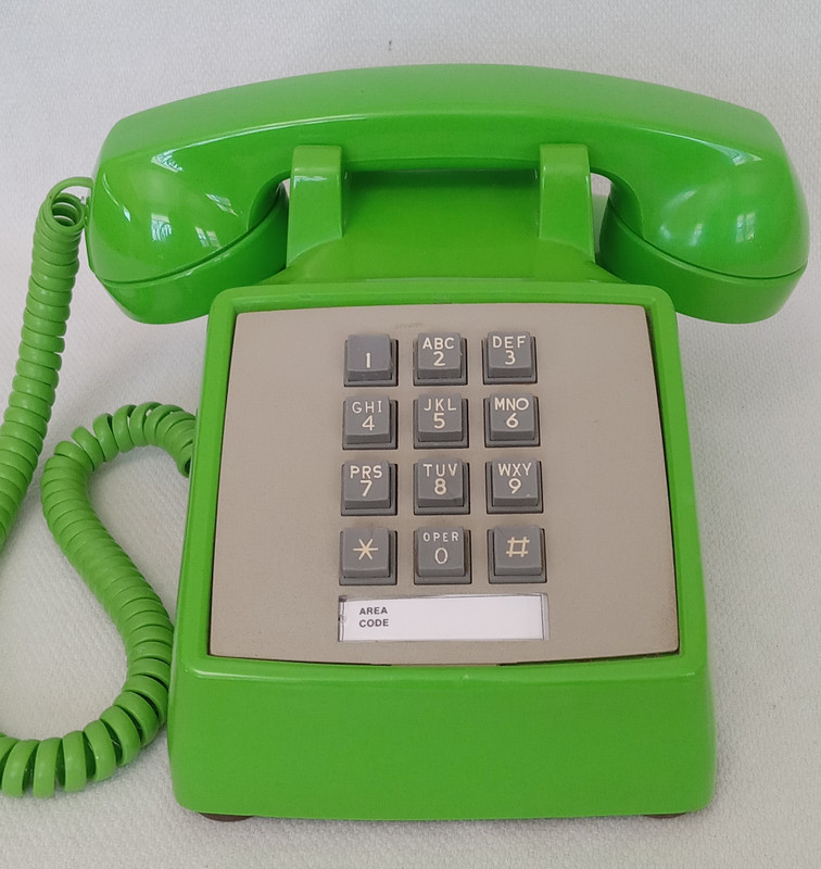  Stromberg Carlson 2500 touch tone desk telephone Lime Green 