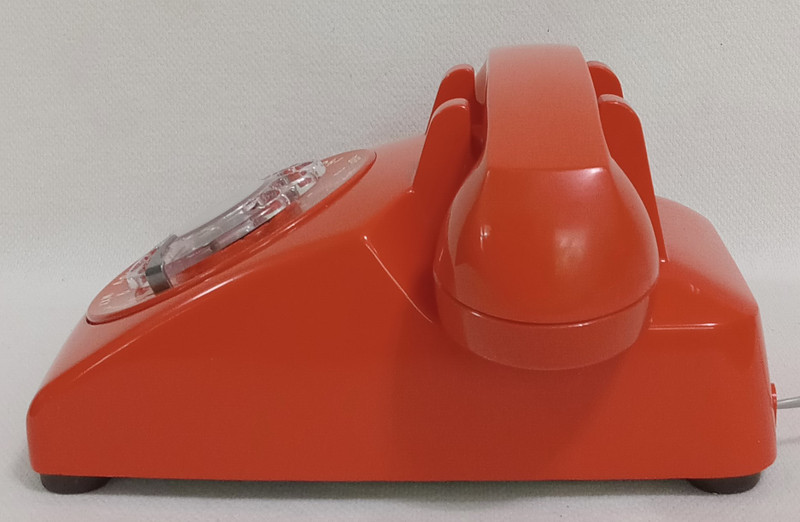 Stromberg Carlson/ITT ORANGE desk phone 500 works