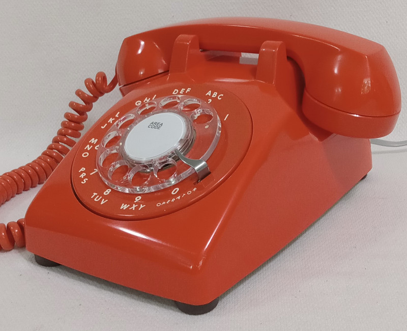 Stromberg Carlson/ITT ORANGE desk phone 500 works