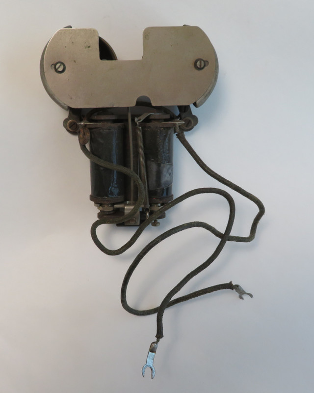 Kellogg 925 Ringer ASH Tray Phone