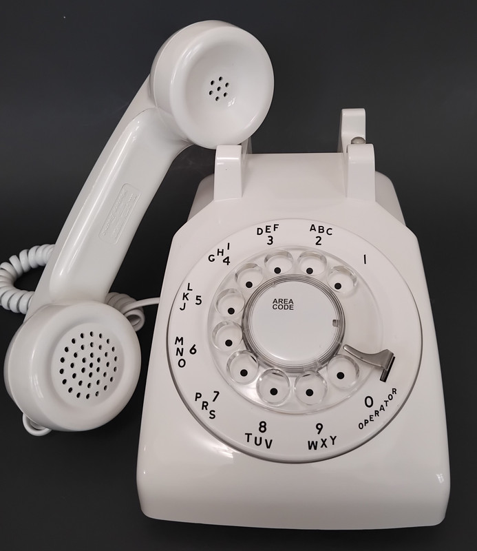 Western Electric  White 500 rotary dial phone   