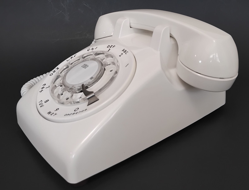 Western Electric  White 500 rotary dial phone   