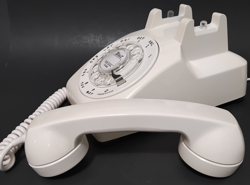 Western Electric  White 500 rotary dial phone  1963
