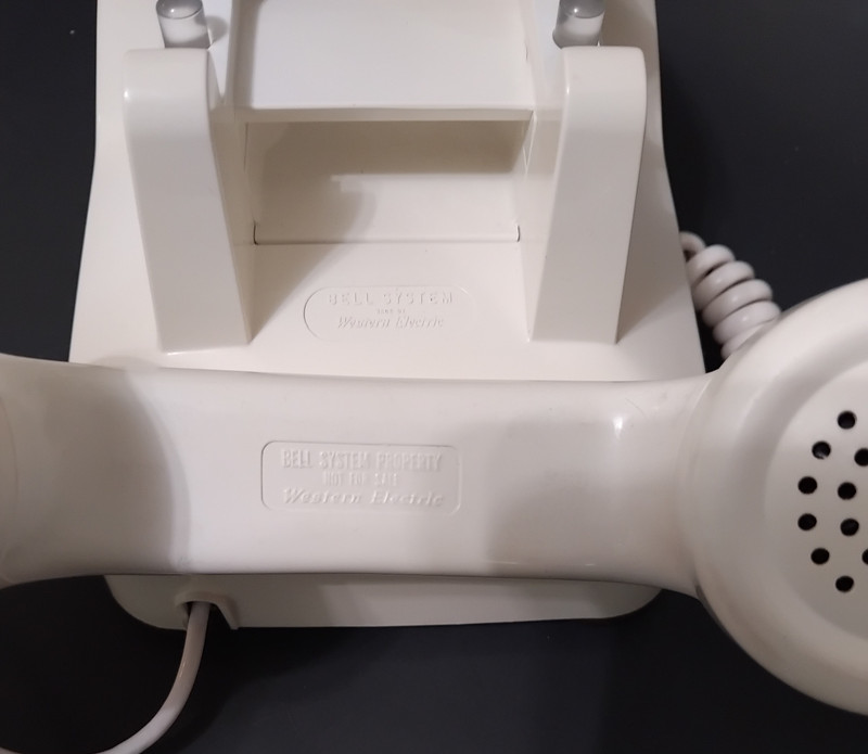 Western Electric  White 500 rotary dial phone  1963