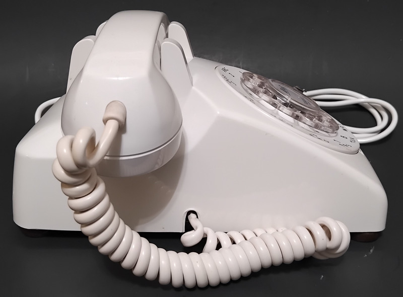 Western Electric  White 500 rotary dial phone  1963