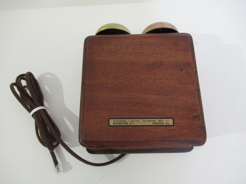   Stromberg Carlson Walnut  Auxiliary Ringer Box