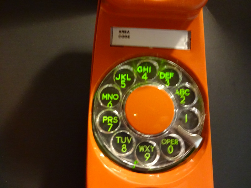 Trimline telephone Western Electric Original Orange