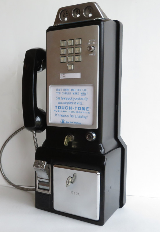   1234G 10 Button Payphone 1964  Black Beauty