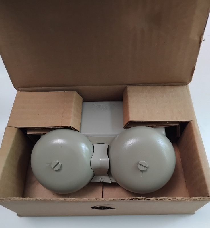 Outdoor Ringer  WESTERN ELECTRIC BELL SYSTEM TELEPHONE   L1A49 LT OLIVE GRAY NOS