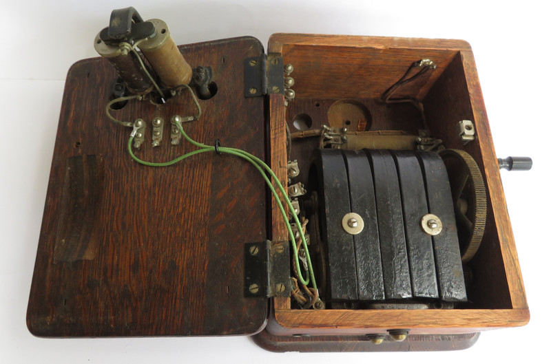 Kellogg 5 bar magneto box Quarter-sawn oak 