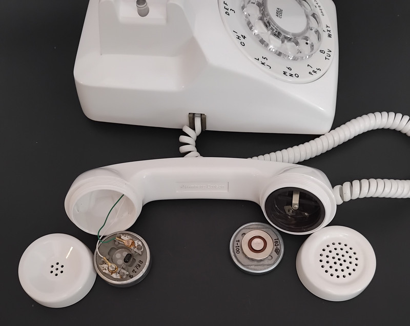 Stromberg Carlson white rotary 500 telephone 