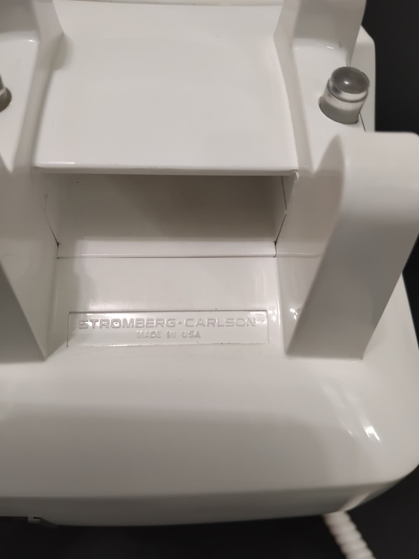 Stromberg Carlson white rotary 500 telephone 