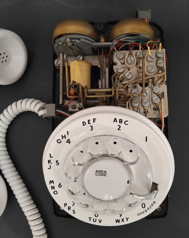 Stromberg Carlson white rotary 500 telephone 