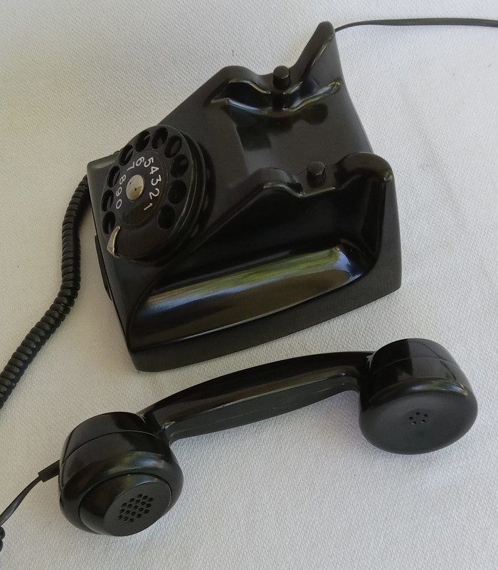 Antique United Kingdom  bakelite  telephone  