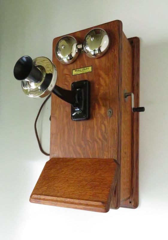  Quartersawn Oak 1908  wall phone Western Electric 