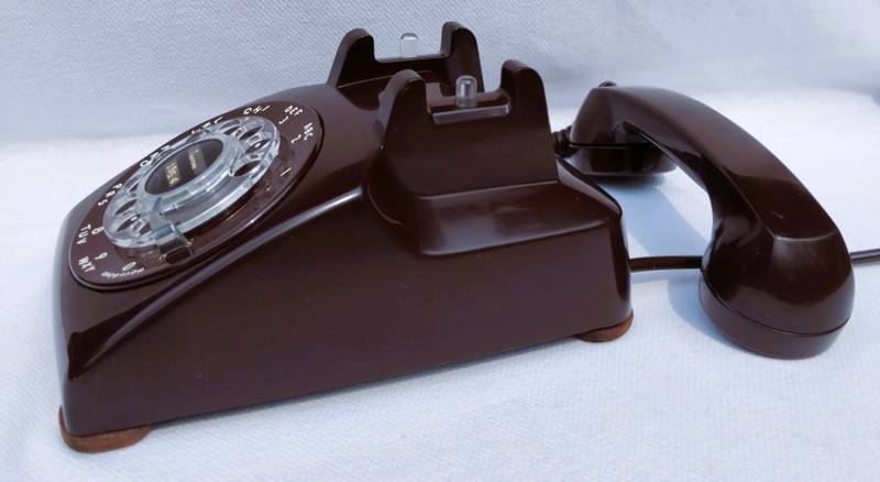   Western Electric Mahogany 1955 soft plastic WE 500 