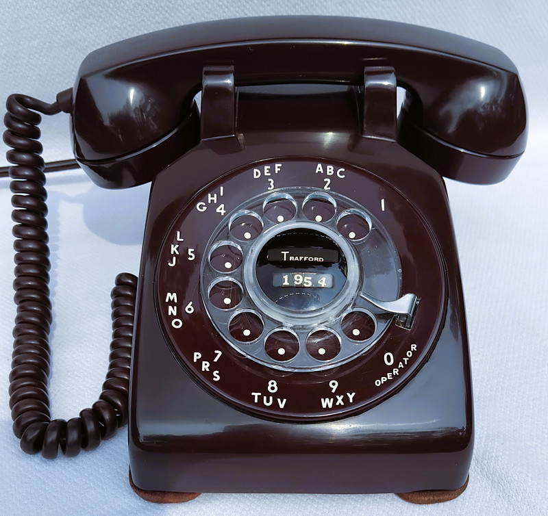   Western Electric Mahogany 1955 soft plastic WE 500 