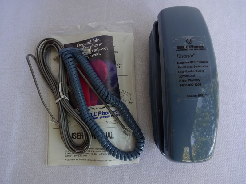  Colonial Blue  Western Electric Trimline desk Touch tone phone