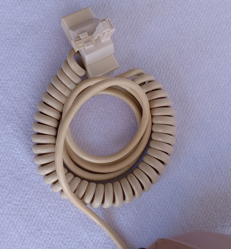  "Sandalwood" a milk chocolate color Ericofon 