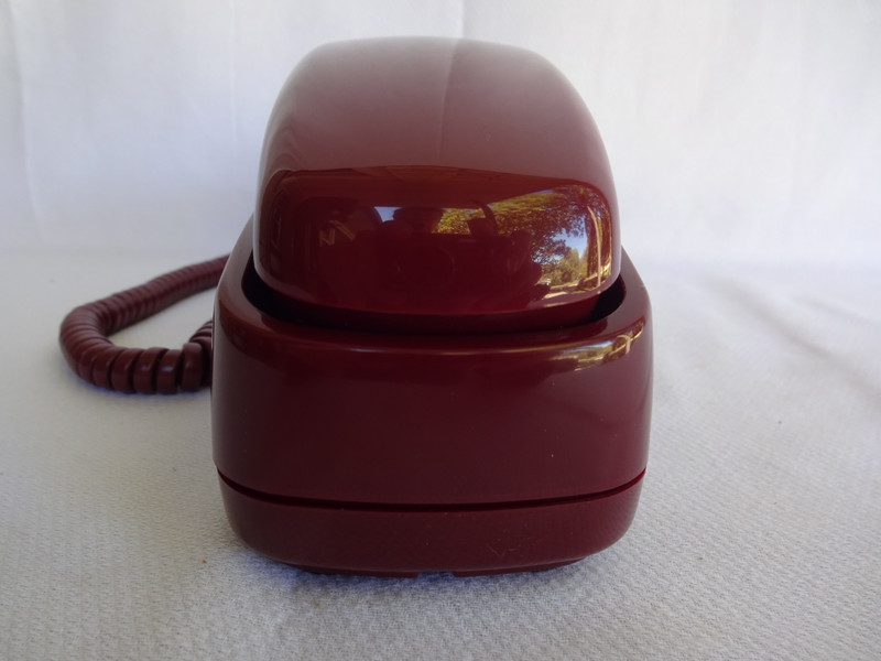  Trimline Burgundy touchtone NOS Signature series AT&T