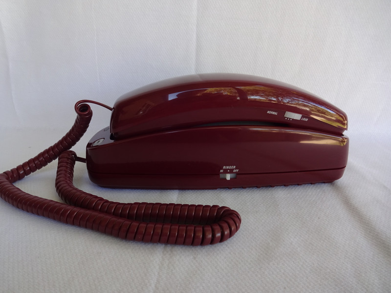  Trimline Burgundy touchtone NOS Signature series AT&T