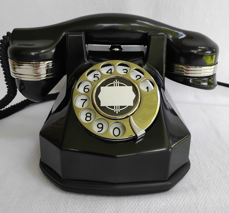 Rare AE34   Art Deco antique telephone Late Edition Cradle lift  version 