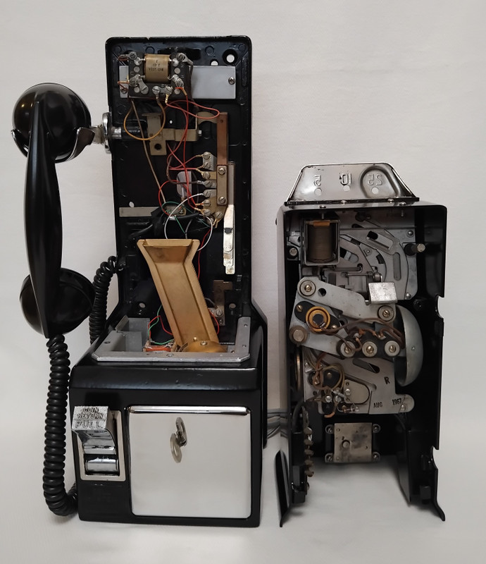  233G Payphone 3 slot pay phone  Western Electric
