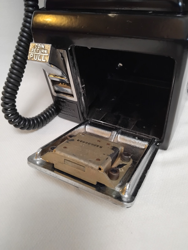  233G Payphone 3 slot pay phone  Western Electric