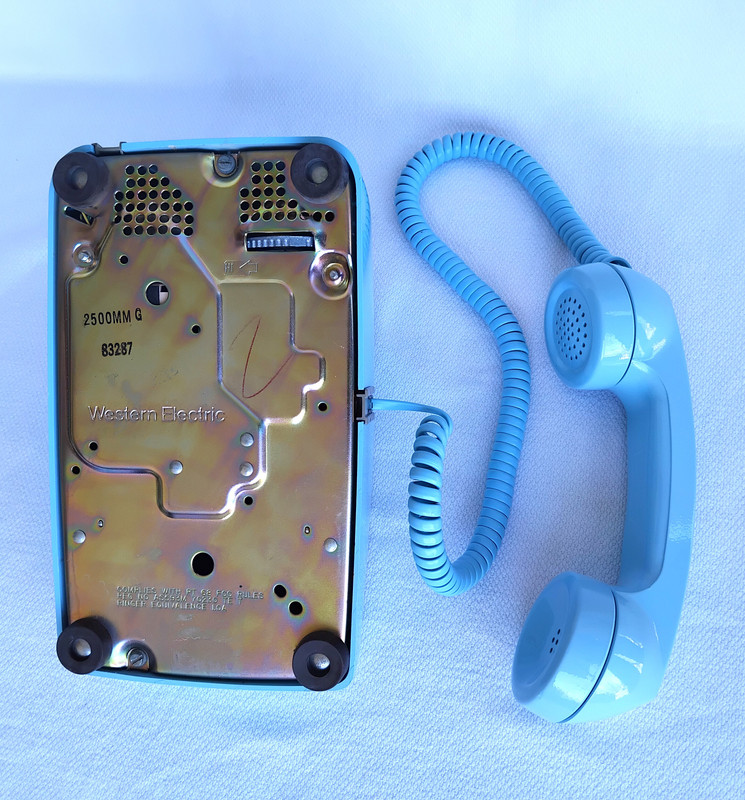 Aqua Blue 2500  Western Electric phone