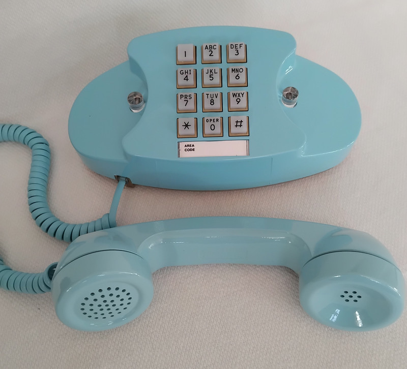 Aqua blue Princess Western Electric 2702 touctone phone 