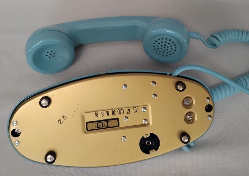  Aqua blue Princess  telephone   Kellogg/   ITT