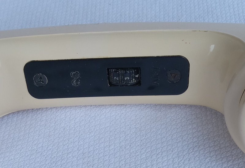    Volume control handset G6 Ivory Modular With Confidencer  