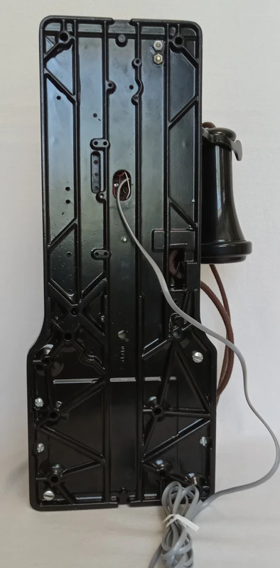   2 piece    3 slot Payphone Working  Older Version