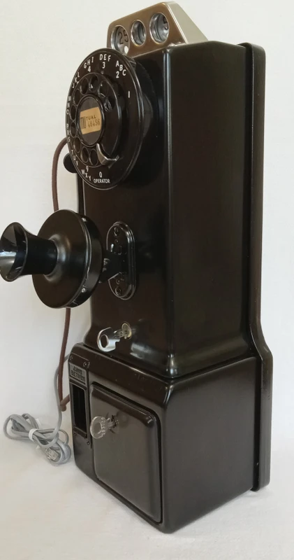   2 piece    3 slot Payphone Working  Older Version